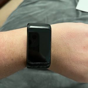 Garmin vivoactiveHR. Run, bike, swim, golf, ski & more. GPS-enabled.